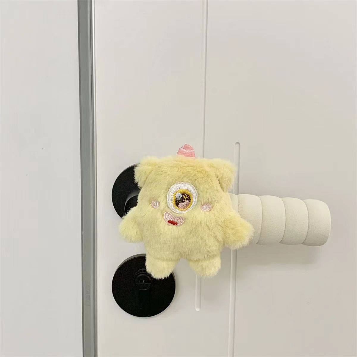 Cute Door handle gloves™